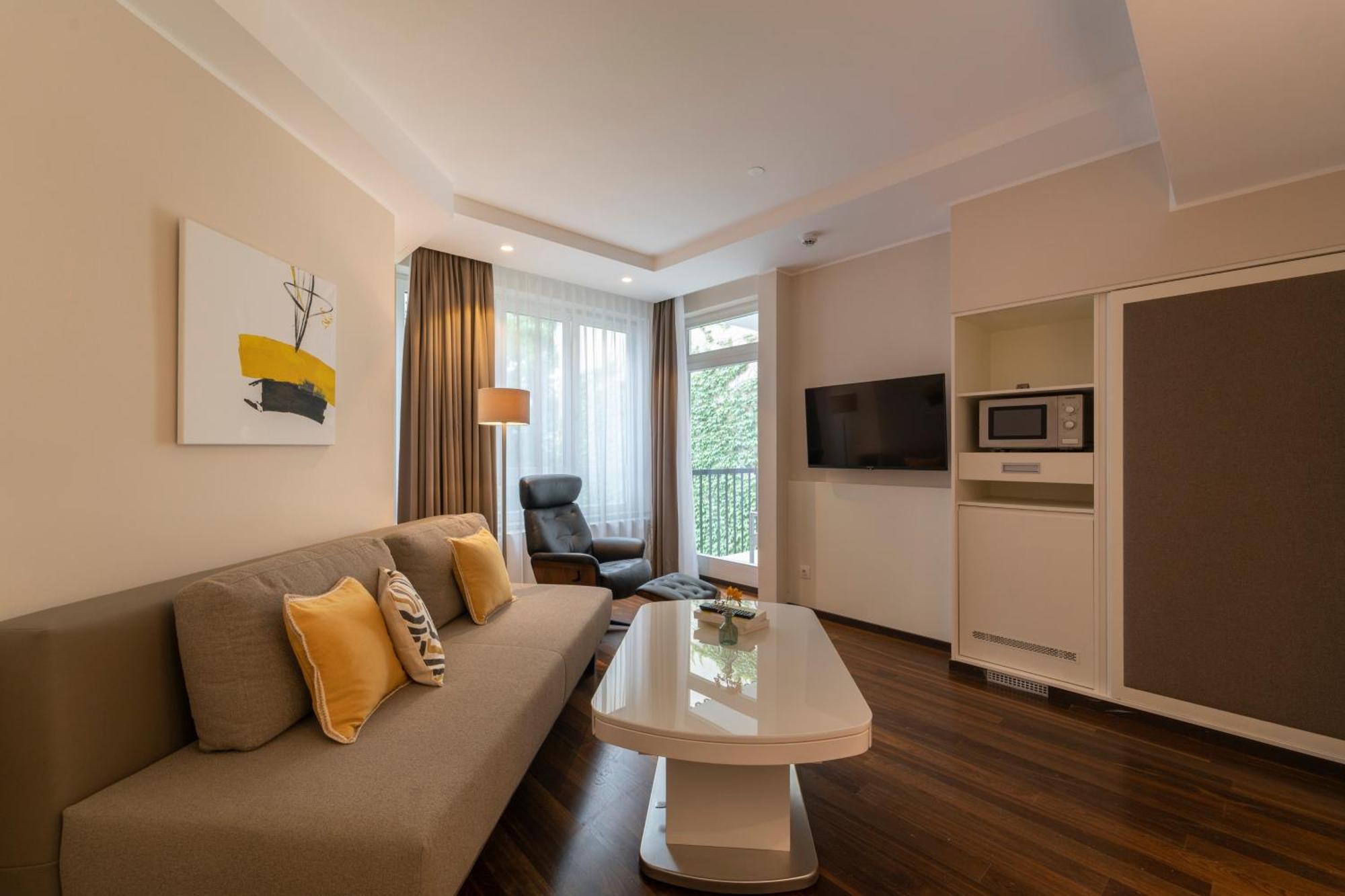 Pakat Residences Wenen Buitenkant foto