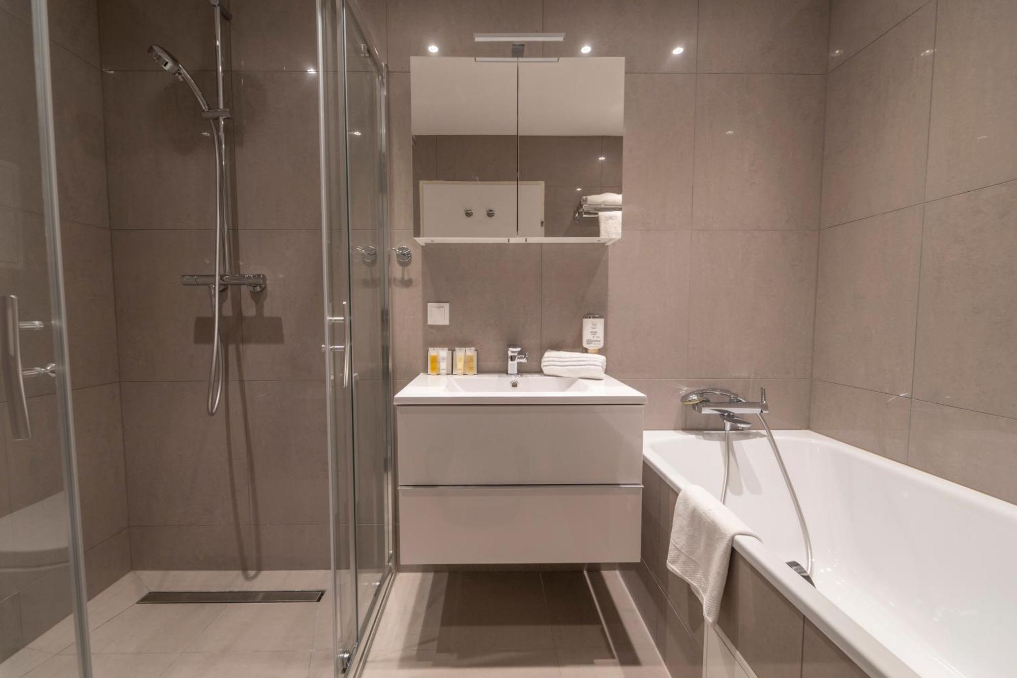 Pakat Residences Wenen Buitenkant foto