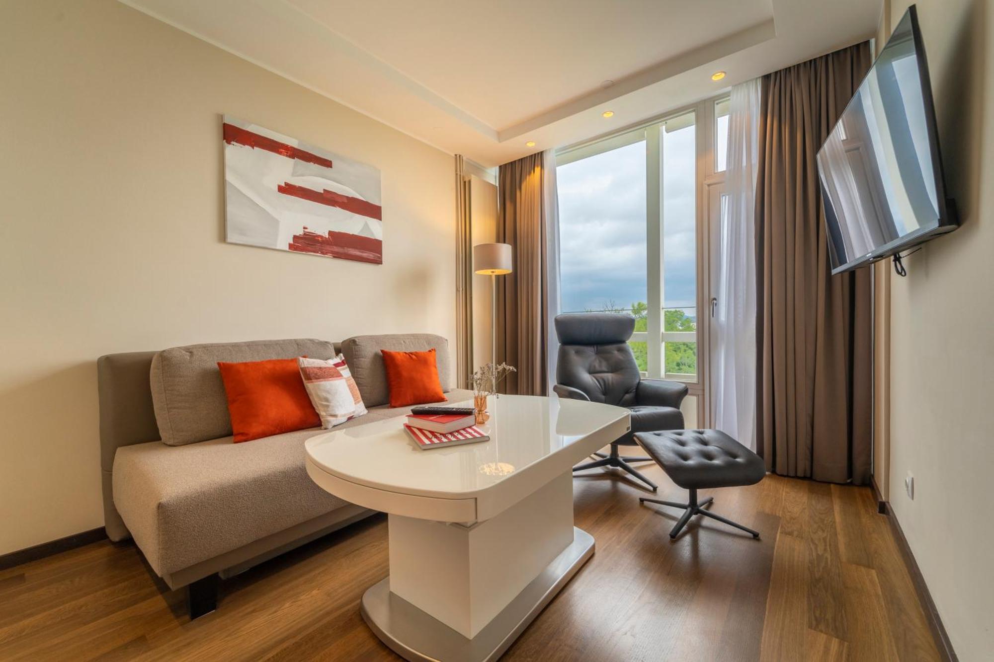 Pakat Residences Wenen Buitenkant foto